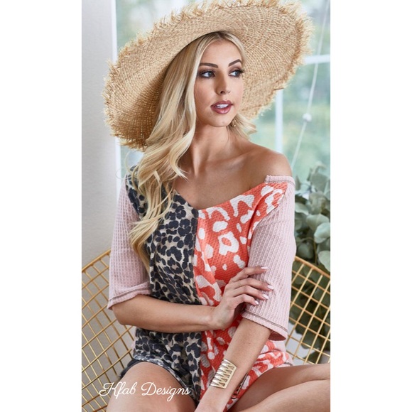 LAST 1! Knit Animal Print Block/Stitch Detail Top! - Picture 5 of 12